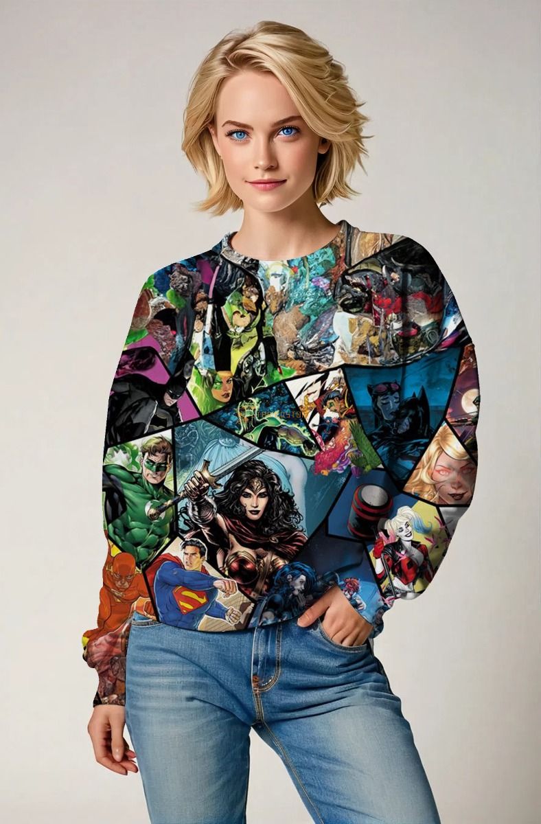 DC Comics Collage Crewneck – Ultimate Hero Line-Up