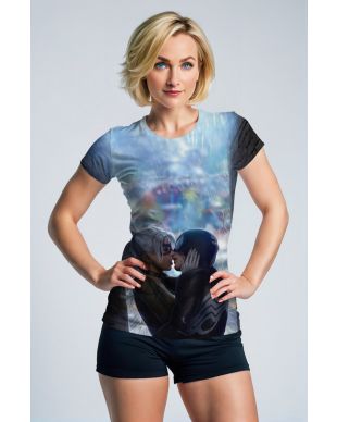 Spider-Man and Black Cat Rain Kiss Blue & Black Marvel Design Women’s T-Shirt